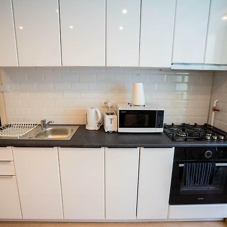 Cris Apartament Suczawa Zewnętrze zdjęcie